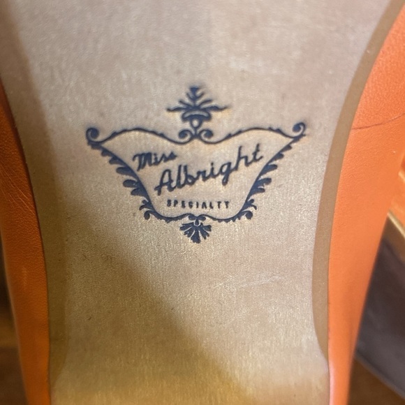 Miss Albright Orange Peachy Leather Pumps Heels Bows Sz 8 - Picture 10 of 12